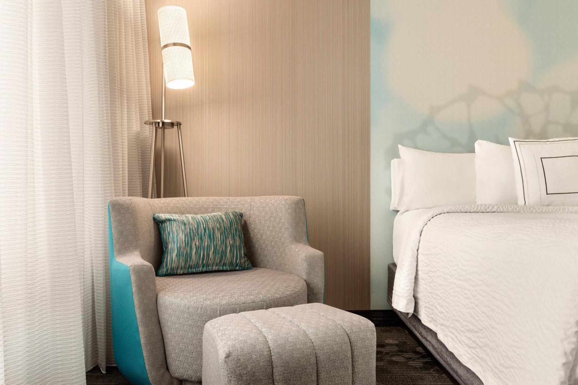 Courtyard By Marriott Topeka Esterno foto
