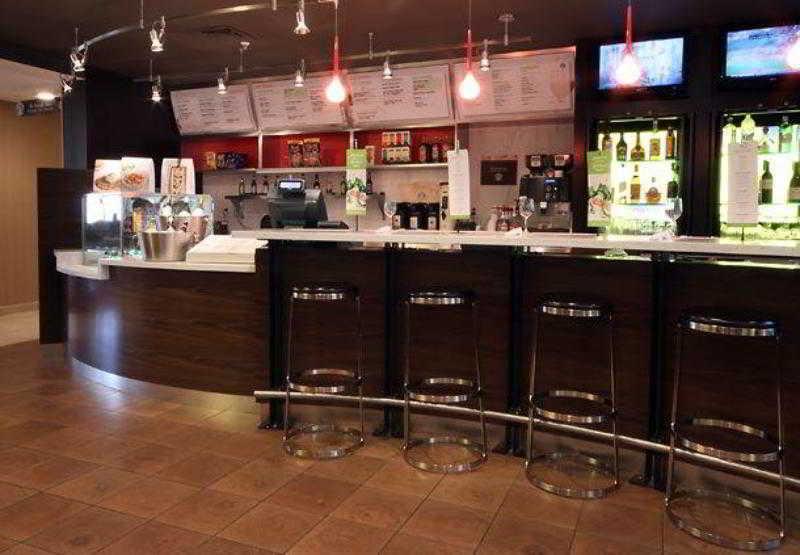 Courtyard By Marriott Topeka Ristorante foto