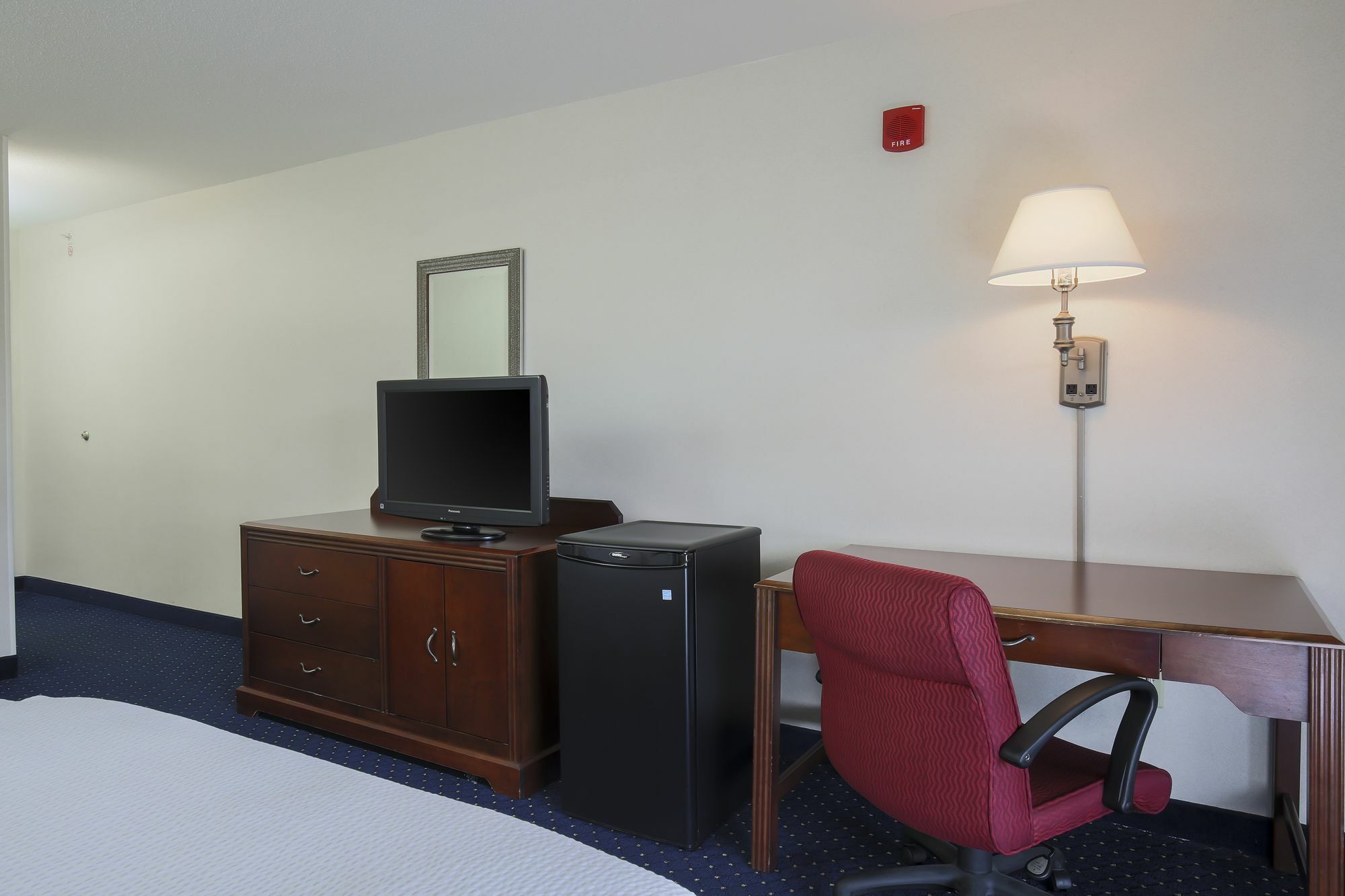 Courtyard By Marriott Topeka Esterno foto